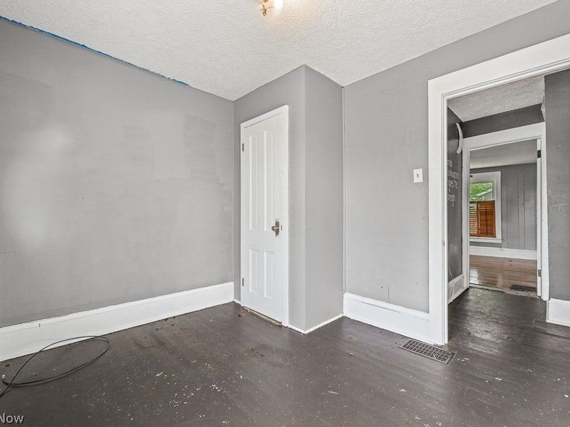 955 E Summit Street, Alliance, OH 44601 Photo 18