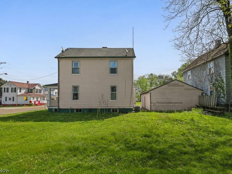 955 E Summit Street, Alliance, OH 44601 Photo 25