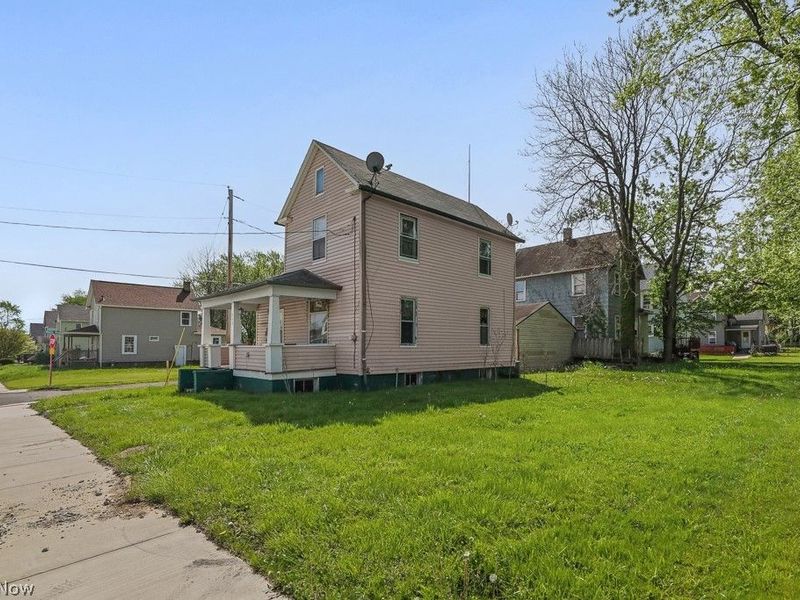 955 E Summit Street, Alliance, OH 44601 Photo 27