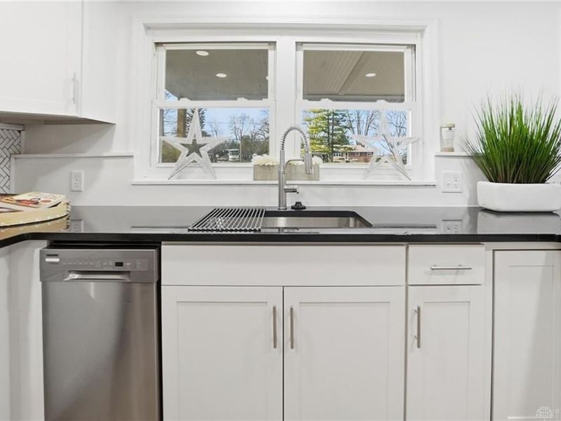 9185 S Mann Road, Bethel Township, OH 45371 Photo 20