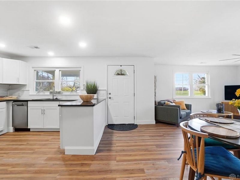 9185 S Mann Road, Bethel Township, OH 45371 Photo 7