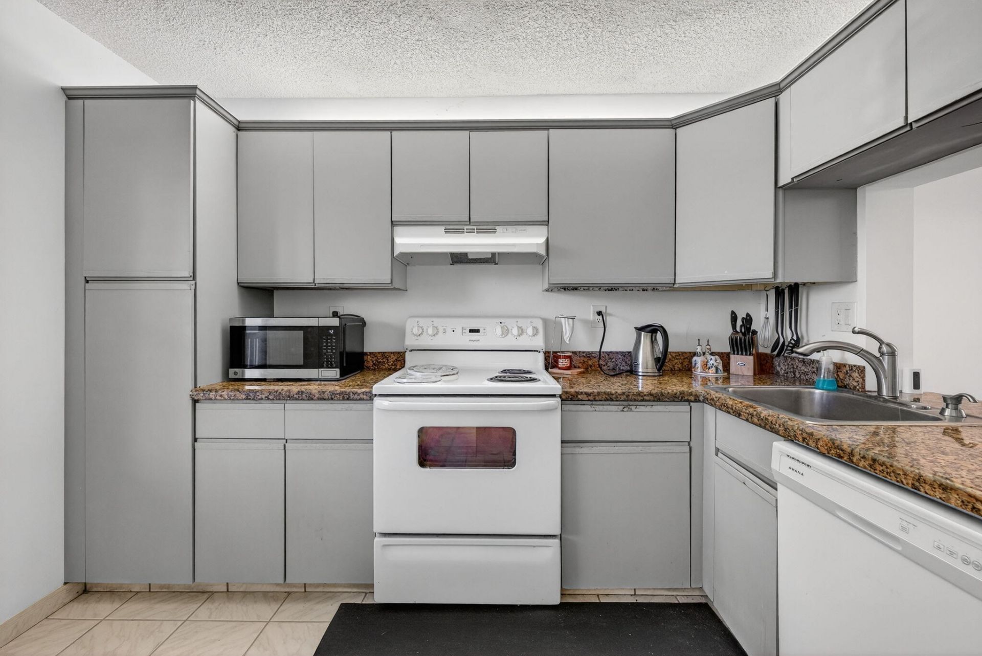 3000 NW 42nd Avenue, Unit B404, Coconut Creek, FL 33066 Photo