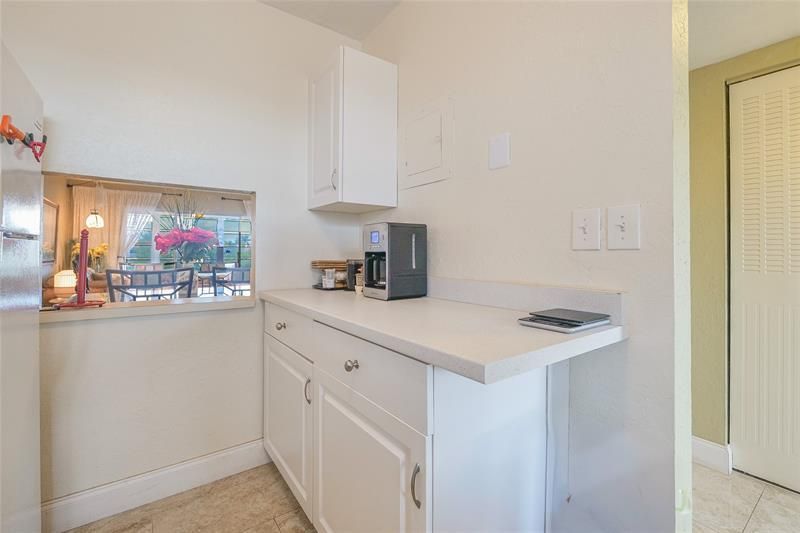 3051 Sunrise Lakes Drive, Unit 302, Fort Lauderdale, FL 33322 Photo