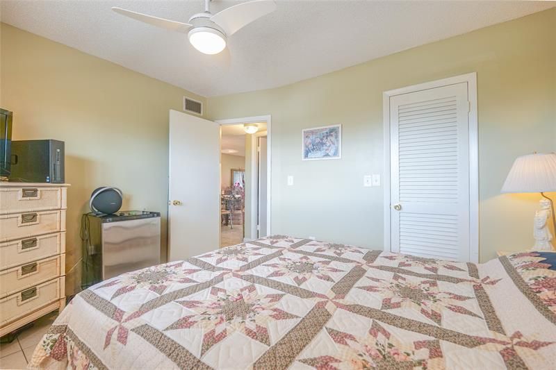 3051 Sunrise Lakes Drive, Unit 302, Fort Lauderdale, FL 33322 Photo