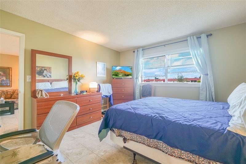 3051 Sunrise Lakes Drive, Unit 302, Fort Lauderdale, FL 33322 Photo