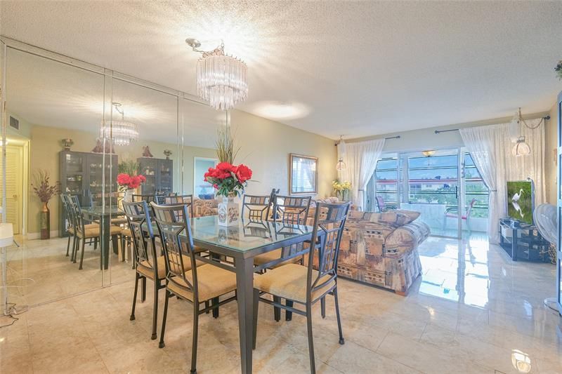 3051 Sunrise Lakes Drive, Unit 302, Fort Lauderdale, FL 33322 Photo