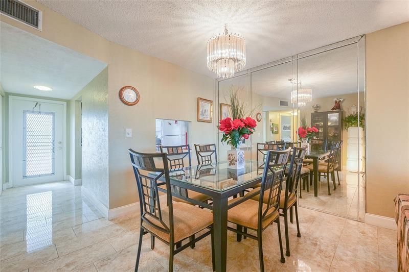 3051 Sunrise Lakes Drive, Unit 302, Fort Lauderdale, FL 33322 Photo