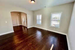 135 Shoals Landing Drive photo 4