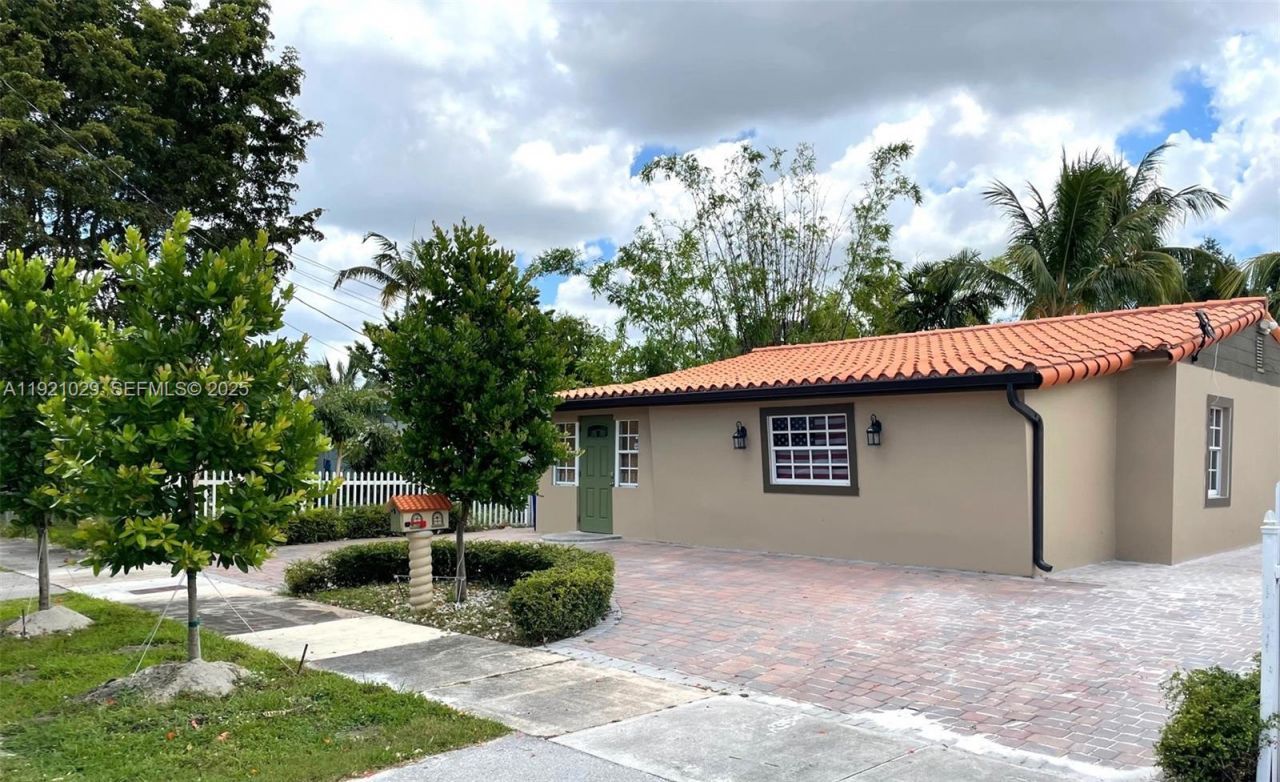 635 SW 64th Ct, Miami, FL 33144 Photo