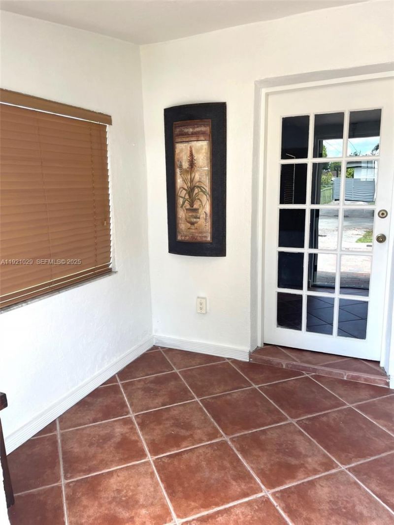 635 SW 64th Ct, Miami, FL 33144 Photo