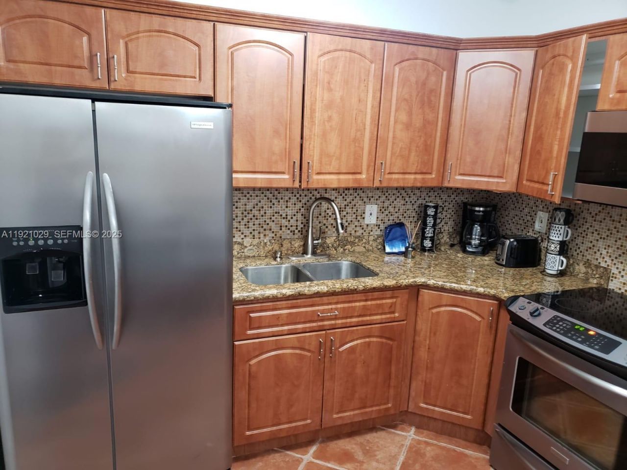 635 SW 64th Ct, Miami, FL 33144 Photo