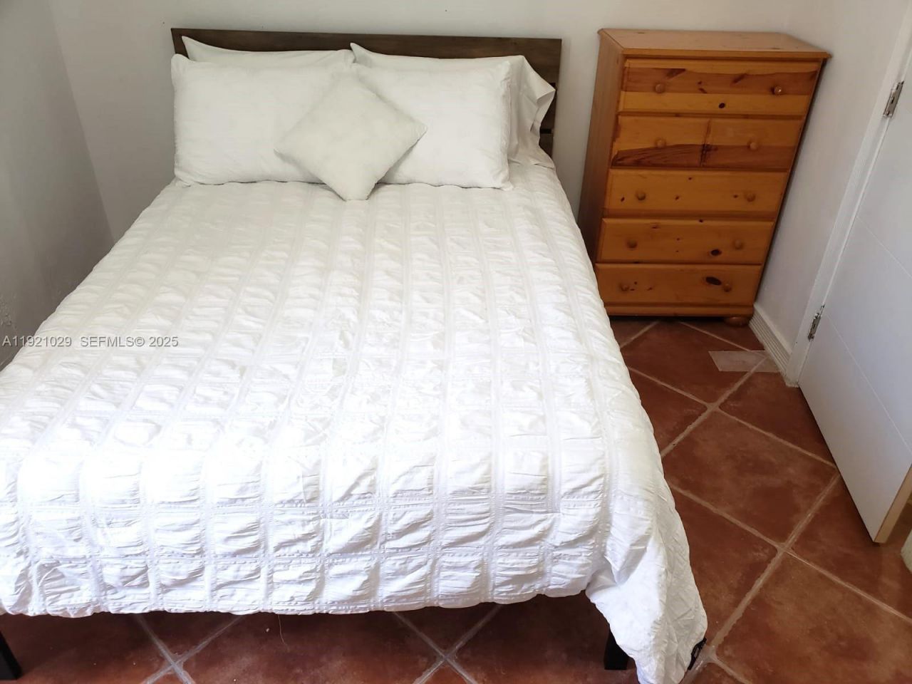 635 SW 64th Ct, Miami, FL 33144 Photo