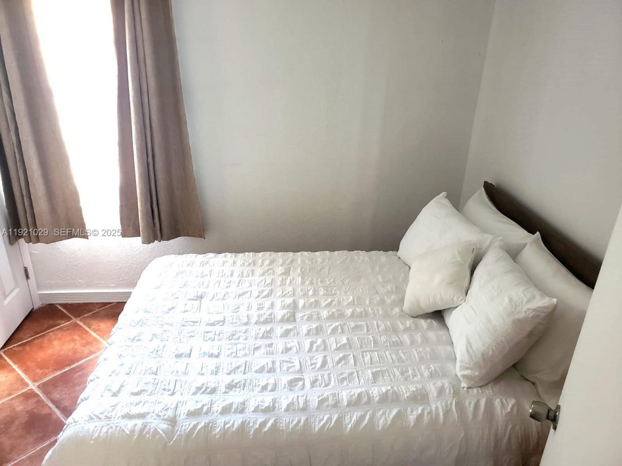 635 SW 64th Ct, Miami, FL 33144 Photo