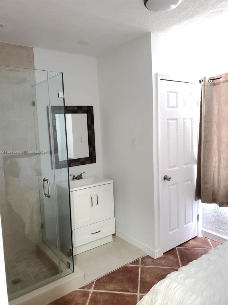 635 SW 64th Ct, Miami, FL 33144 Photo