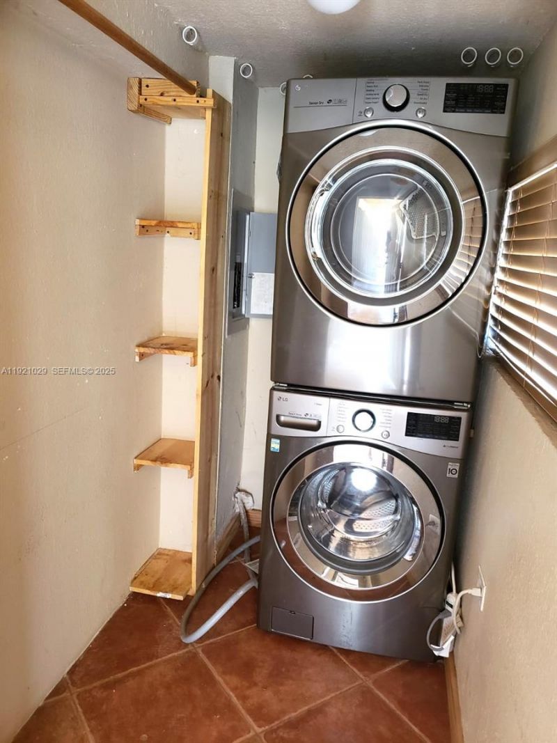 635 SW 64th Ct, Miami, FL 33144 Photo