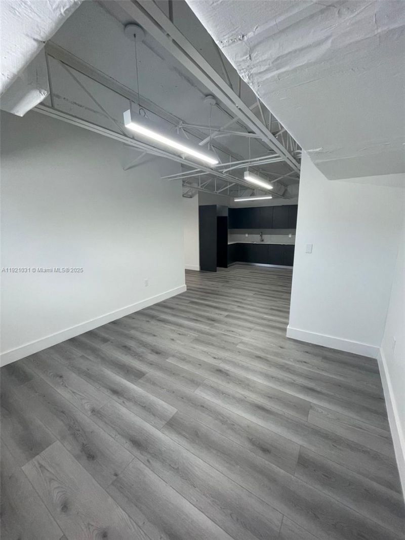 777 NE 125th St, North Miami, FL 33161 Photo