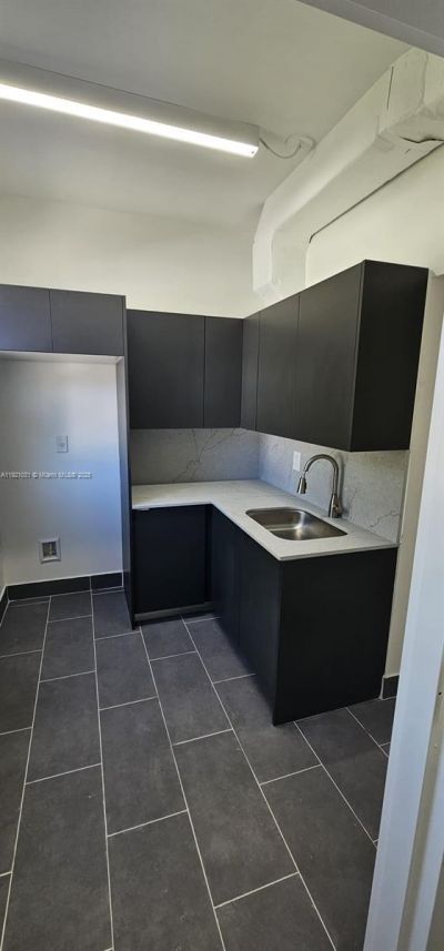 777 NE 125th St, North Miami, FL 33161 Photo