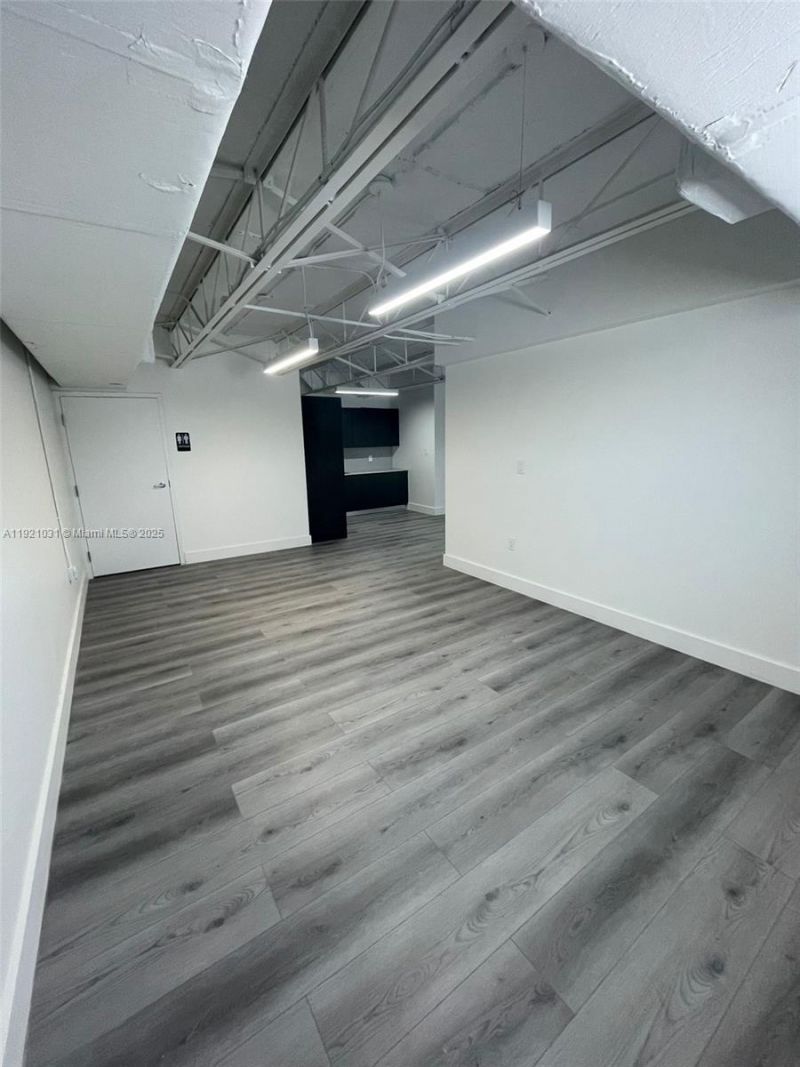 777 NE 125th St, North Miami, FL 33161 Photo