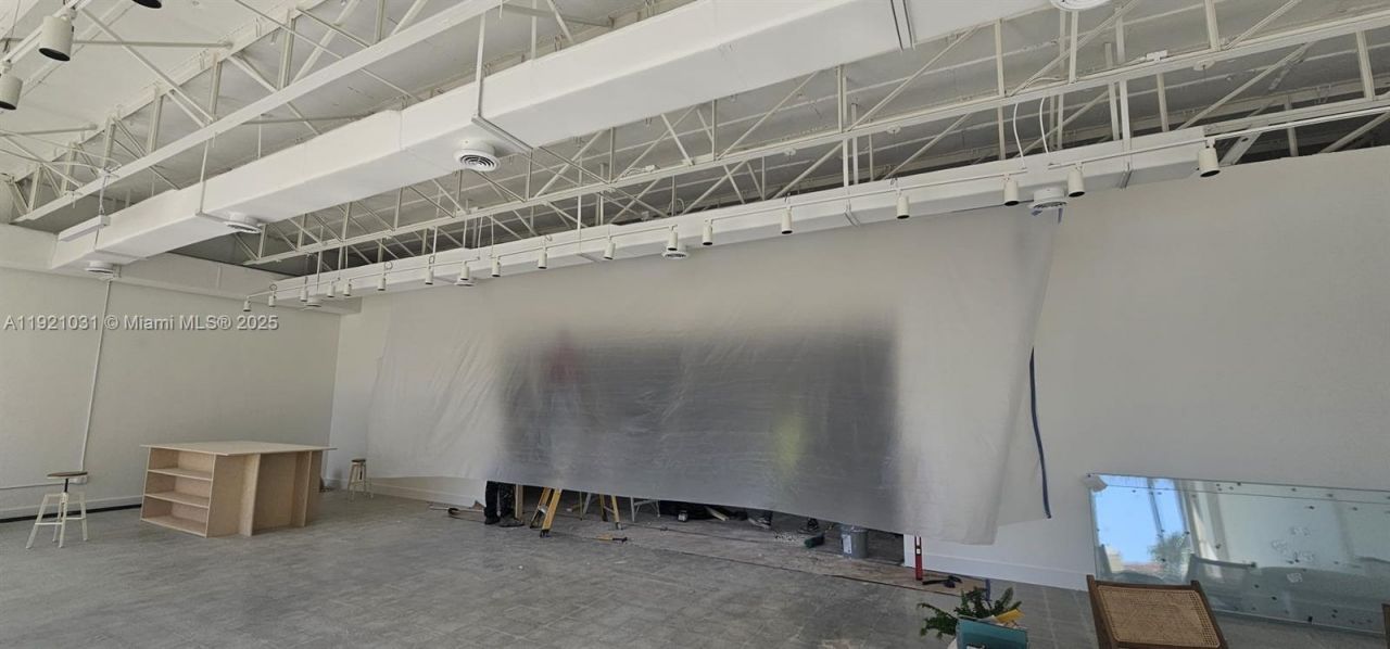 777 NE 125th St, North Miami, FL 33161 Photo