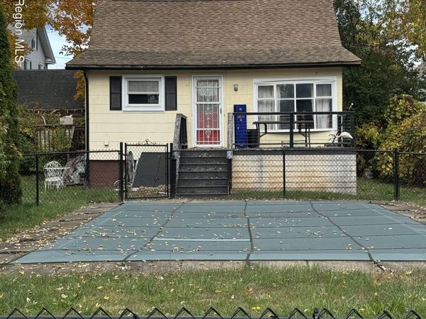 8 E Marie Street, Hudson, NY 12534