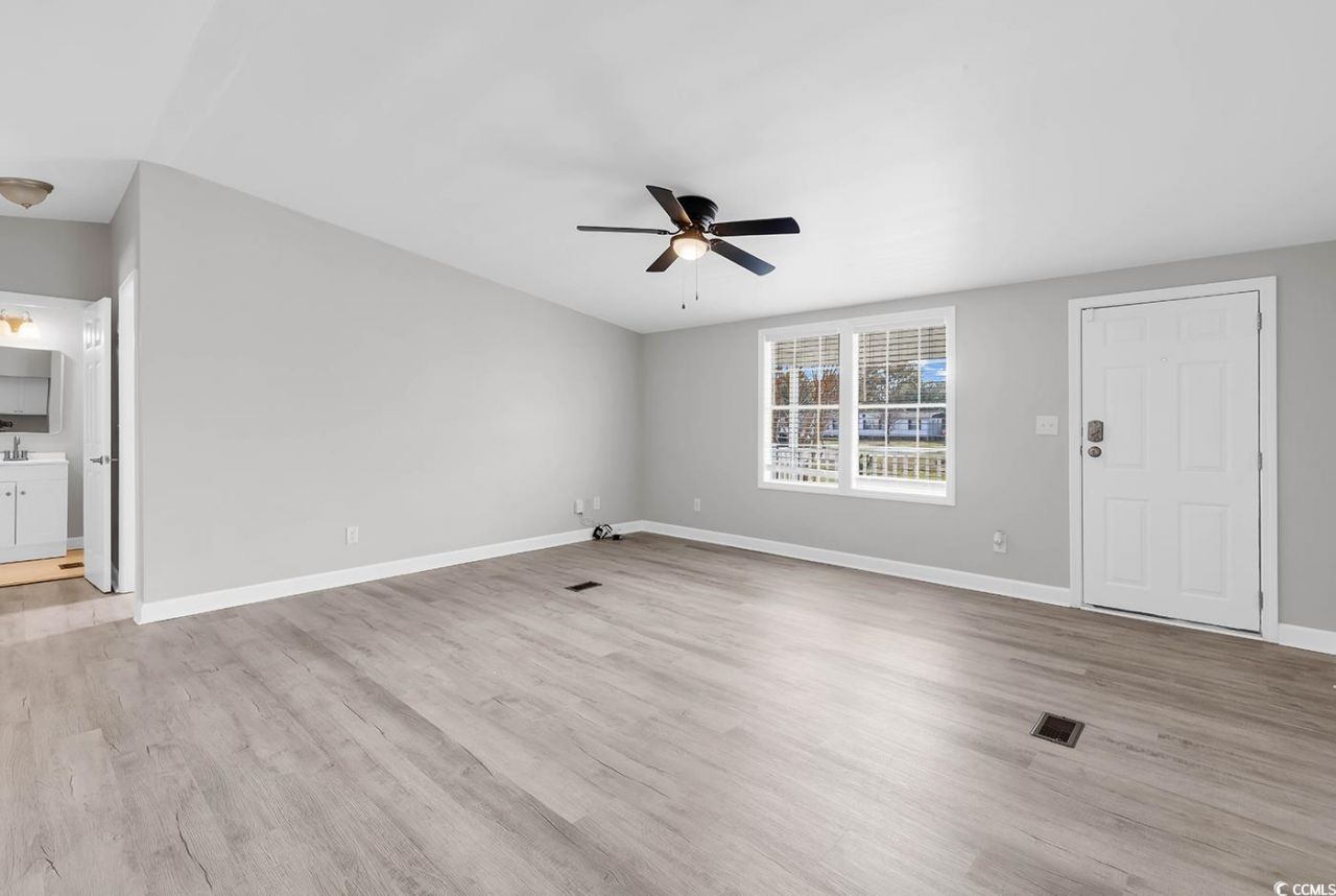 827 White Sand Ct. Photo 7