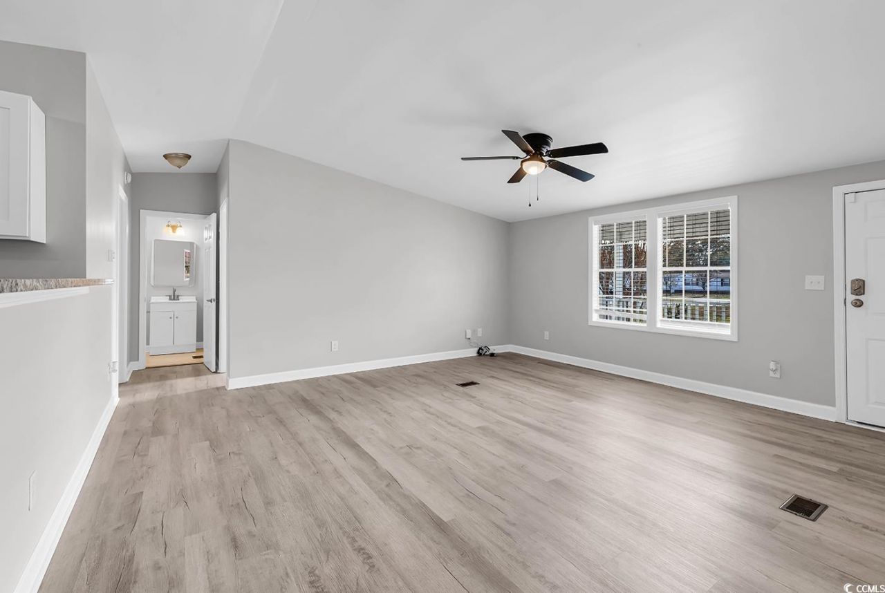 827 White Sand Ct. Photo 8