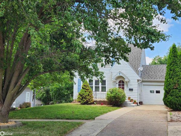 908 E 9th Street, Atlantic, IA 50022