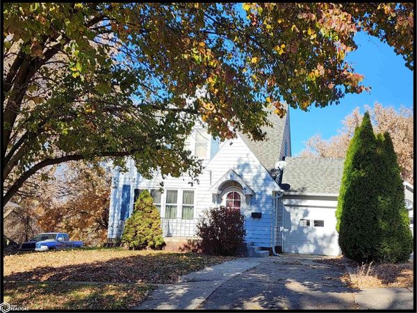 908 E 9th Street, Atlantic, IA 50022