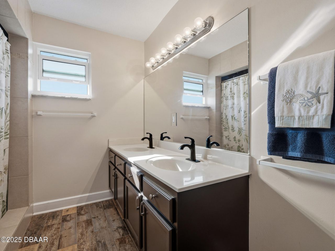 833 E 25th Avenue, New Smyrna Beach, FL 32169 Photo