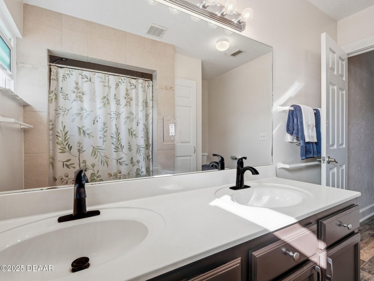 833 E 25th Avenue, New Smyrna Beach, FL 32169 Photo