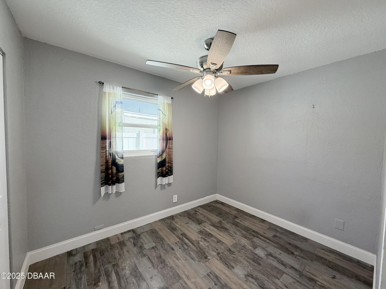 833 E 25th Avenue, New Smyrna Beach, FL 32169 Photo