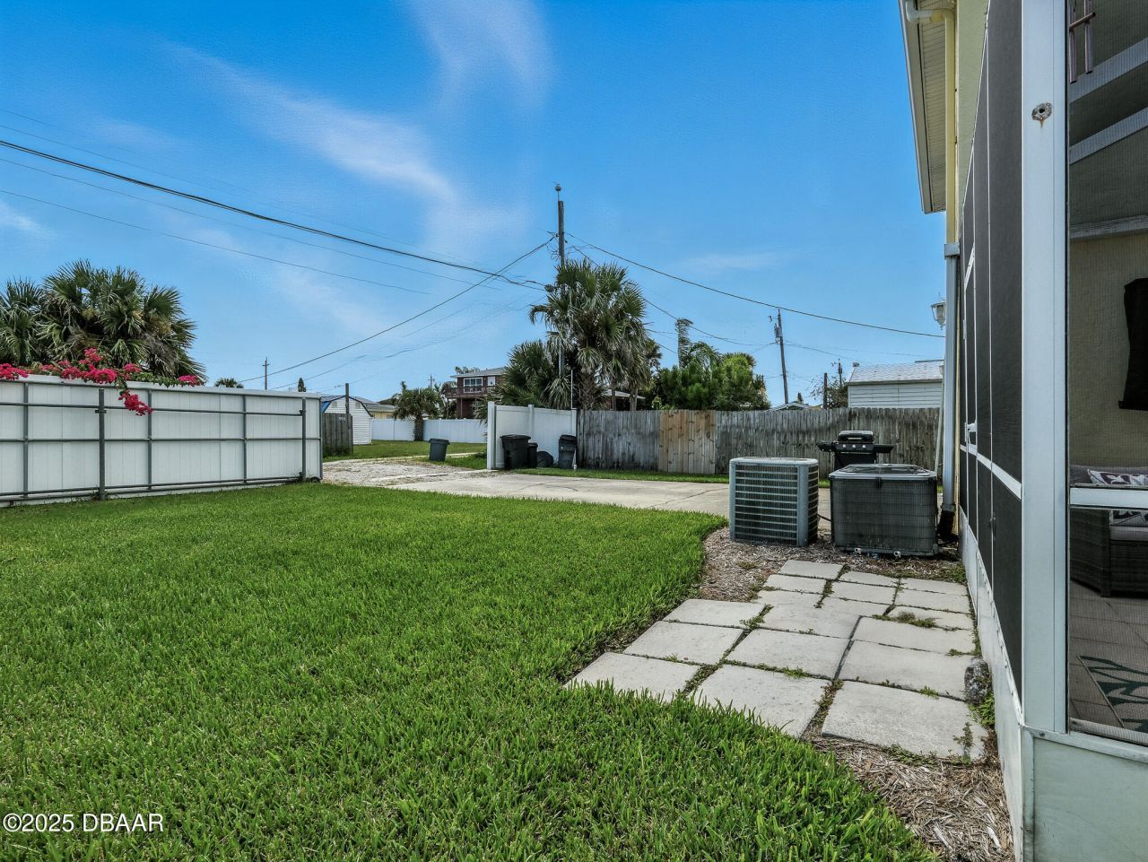 833 E 25th Avenue, New Smyrna Beach, FL 32169 Photo