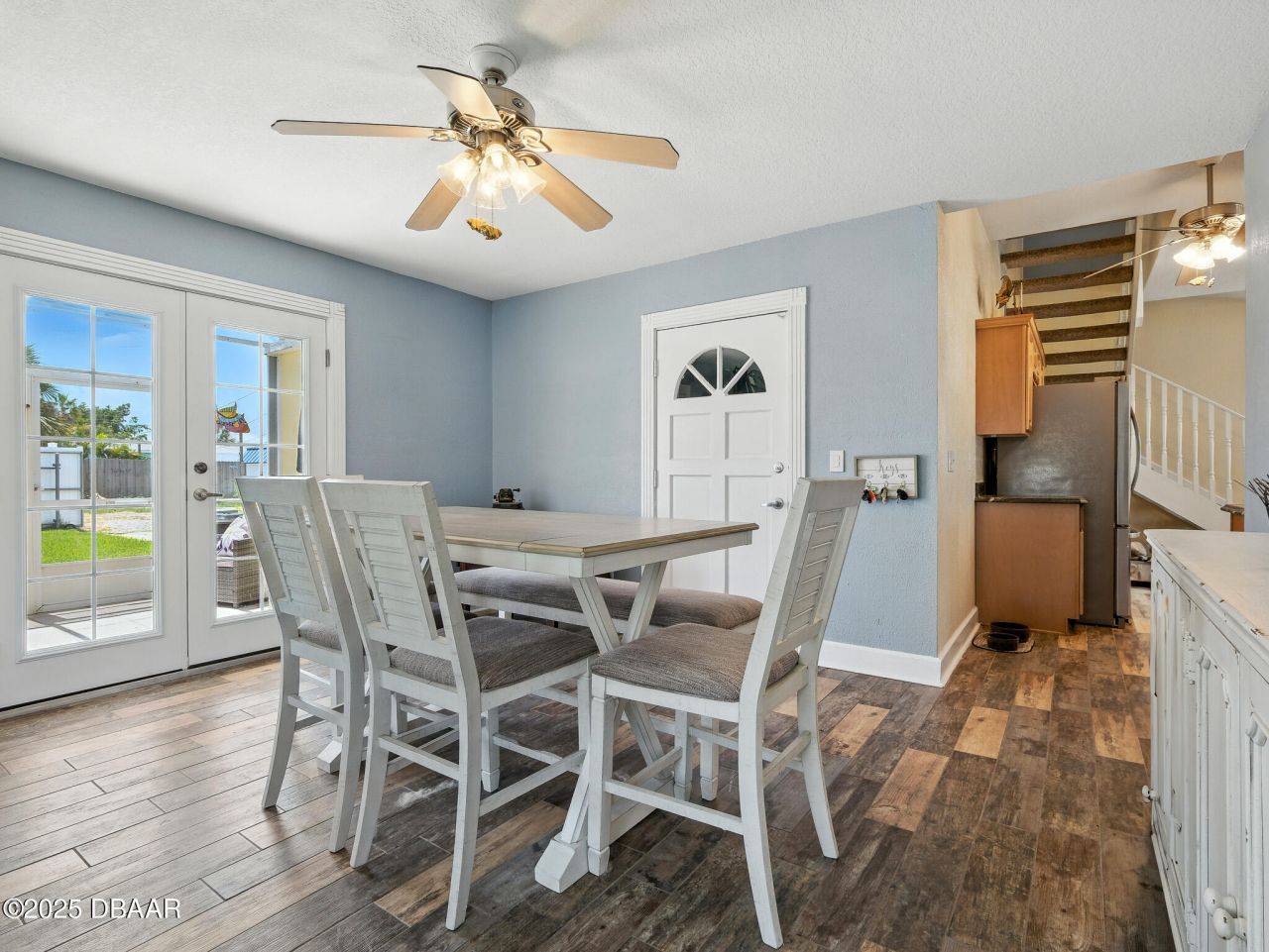 833 E 25th Avenue, New Smyrna Beach, FL 32169 Photo