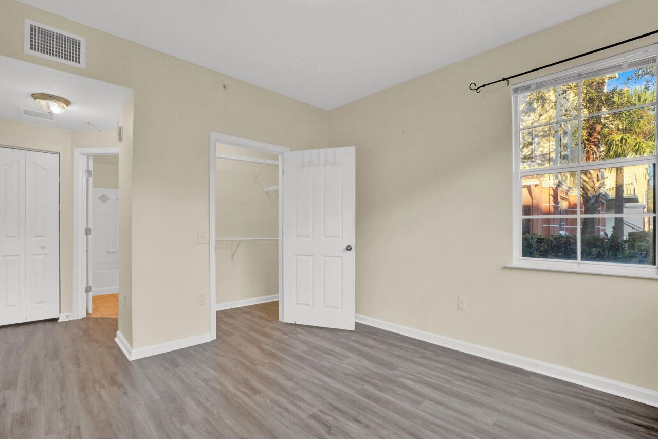 9845 Baywinds Drive, Unit 6102, West Palm Beach, FL 33411 Photo