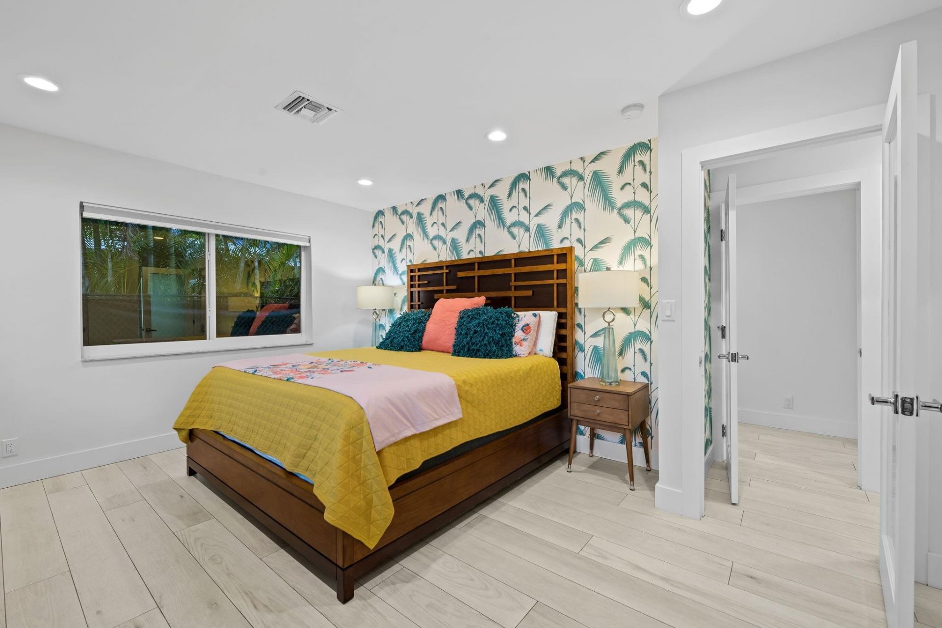 1731 NE 23rd Avenue, Fort Lauderdale, FL 33305 Photo