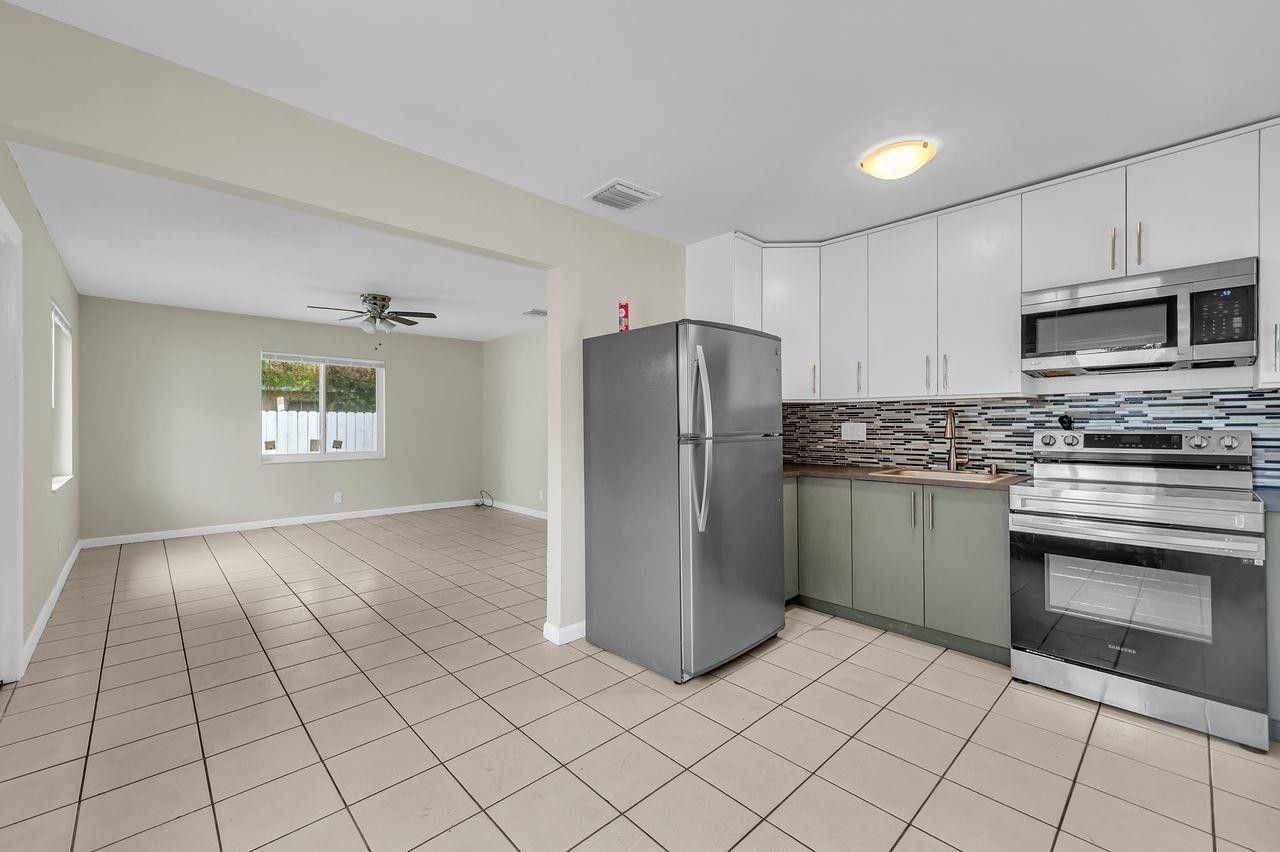 728 20th Street, West Palm Beach, FL 33407 Photo