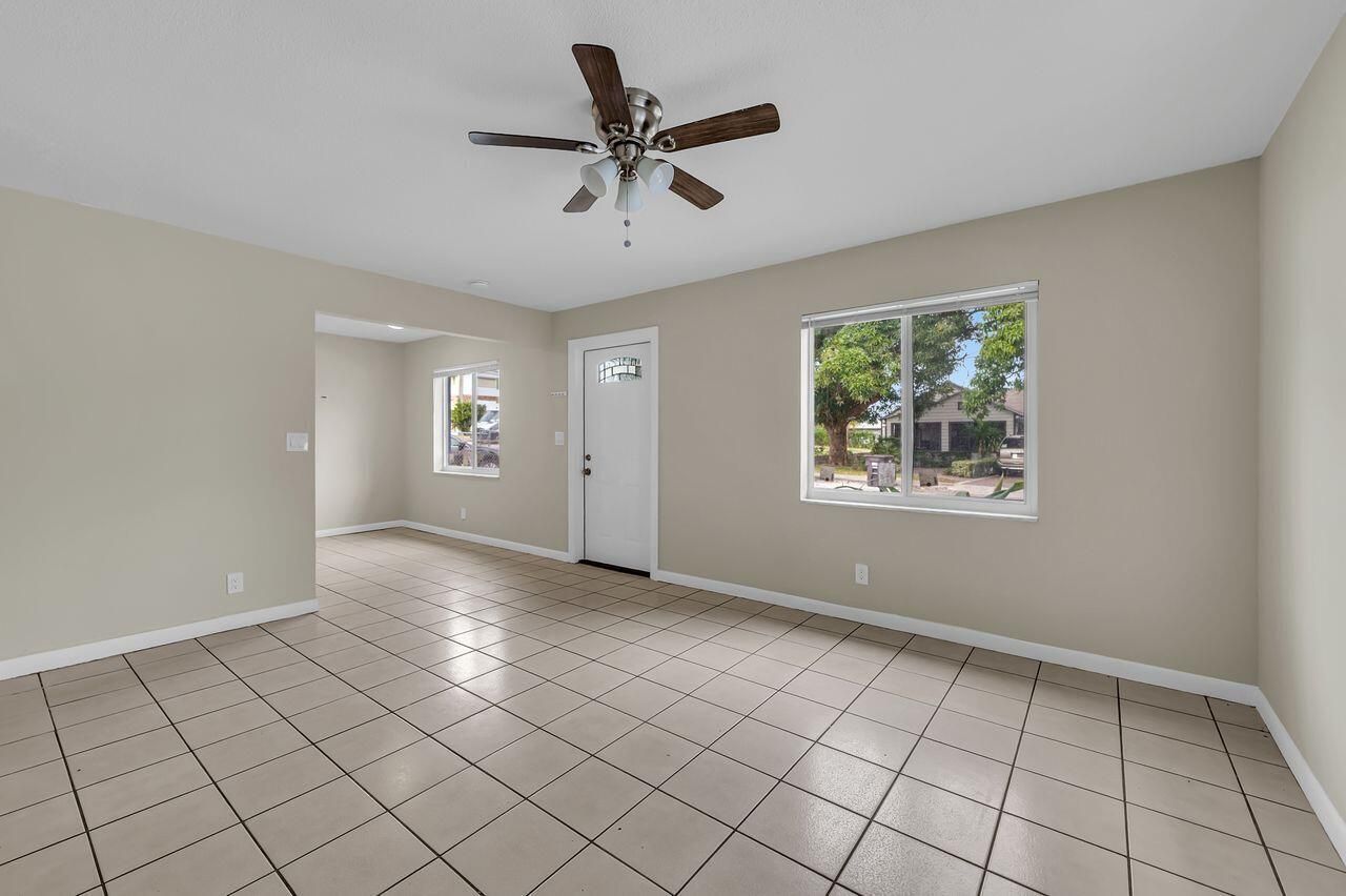 728 20th Street, West Palm Beach, FL 33407 Photo