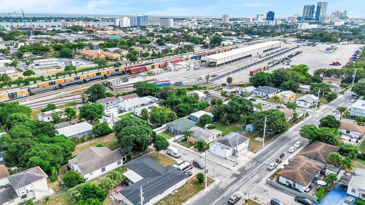 728 20th Street, West Palm Beach, FL 33407 Photo