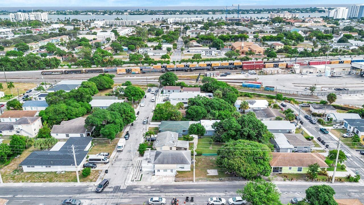 728 20th Street, West Palm Beach, FL 33407 Photo