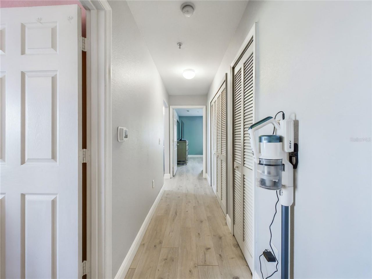 5521 Rosehill Road, Unit 203, Sarasota, FL 34233 Photo