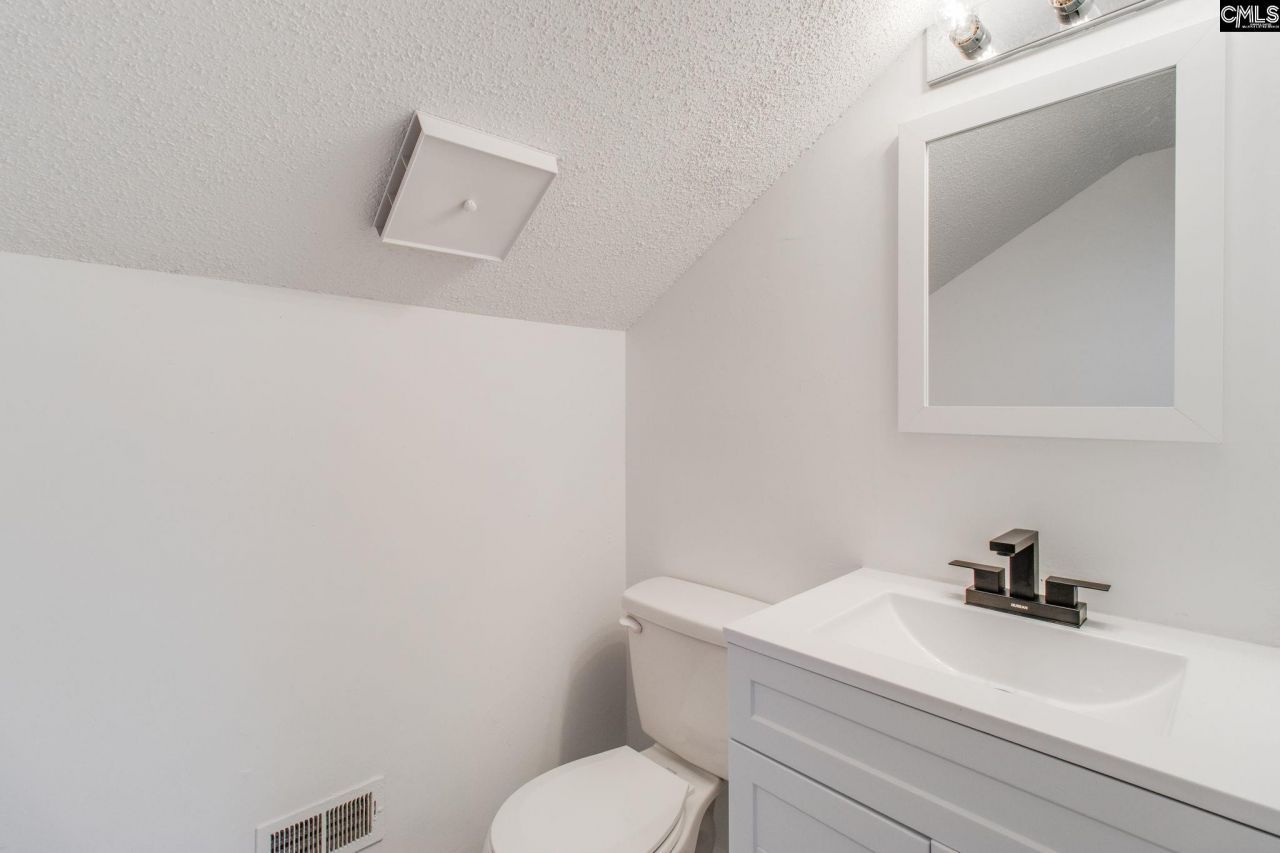 351 Boy Scout Road Photo 35