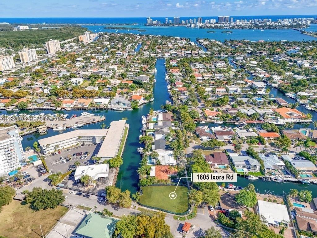 1805 Ixora Rd, North Miami, FL 33181 Photo