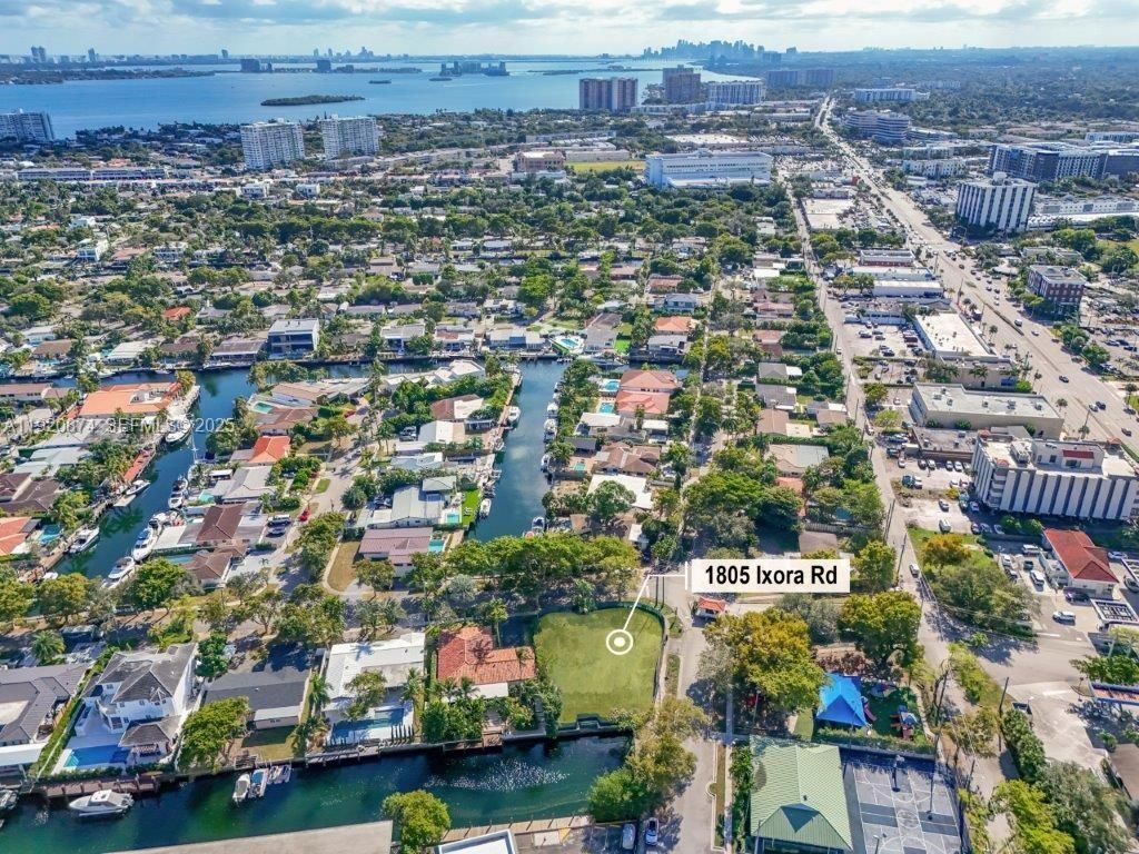 1805 Ixora Rd, North Miami, FL 33181 Photo
