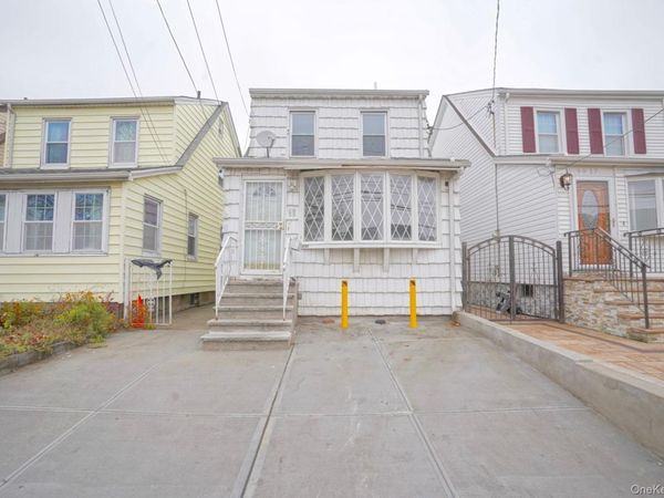 90-15 207th Street, Queens Village, NY 11428