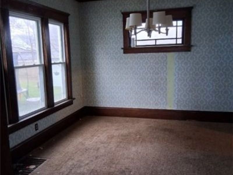 304 Columbus Avenue NW, Canton, OH 44708 Photo 2