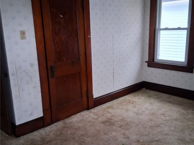 304 Columbus Avenue NW, Canton, OH 44708 Photo 4