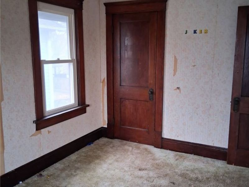 304 Columbus Avenue NW, Canton, OH 44708 Photo 5