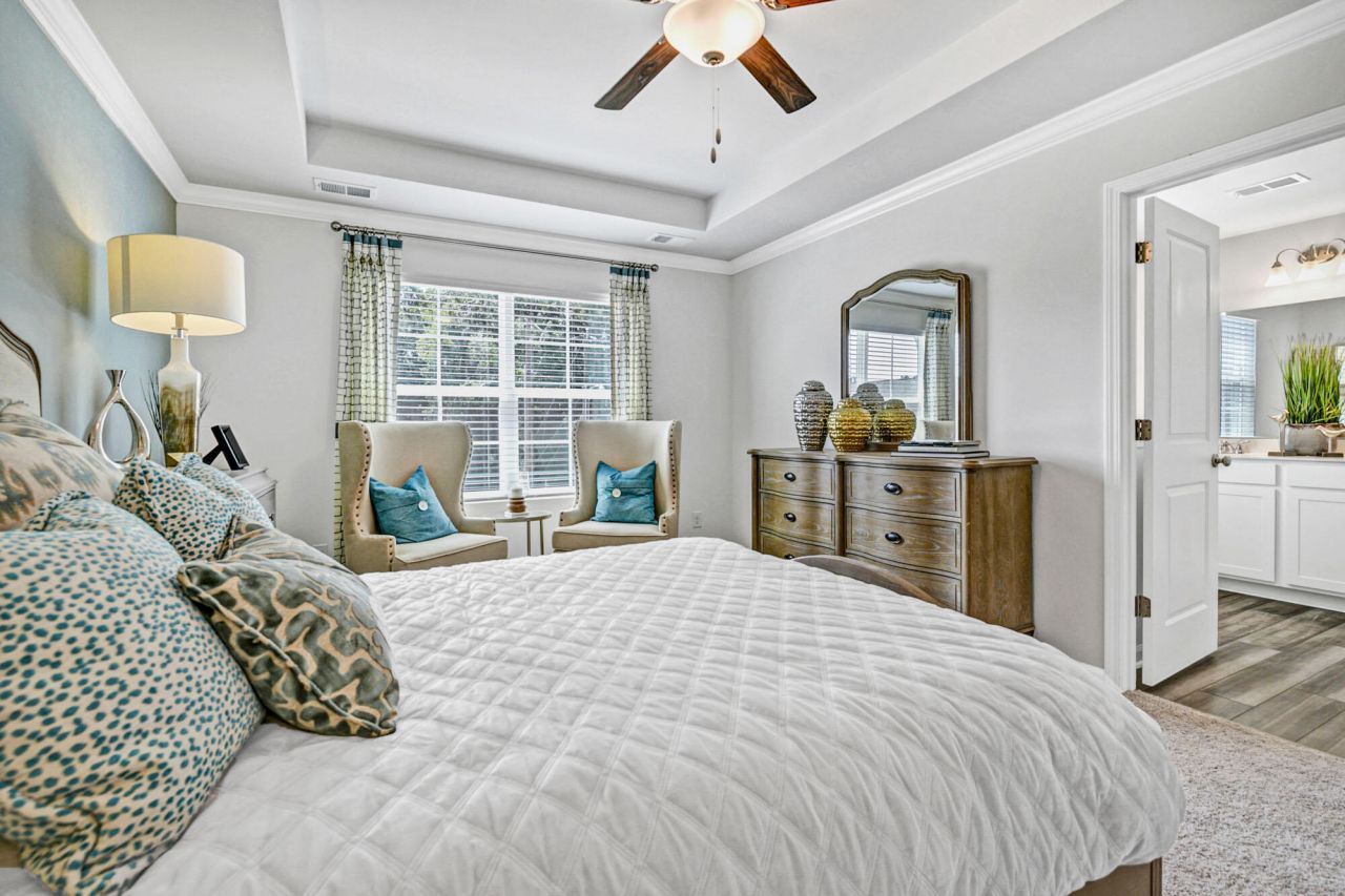 215 Central Creek Drive Photo 13