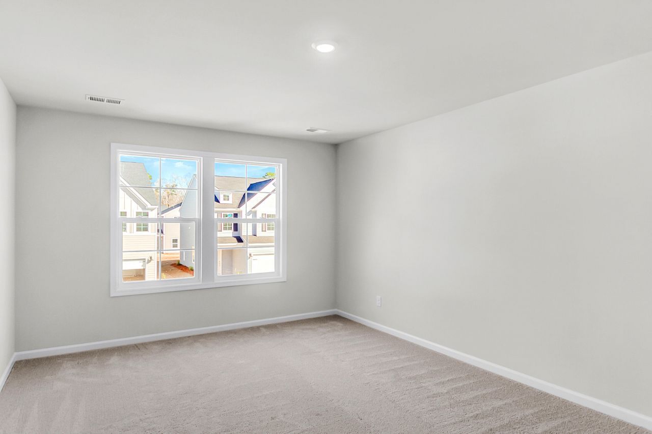 215 Central Creek Drive Photo 15