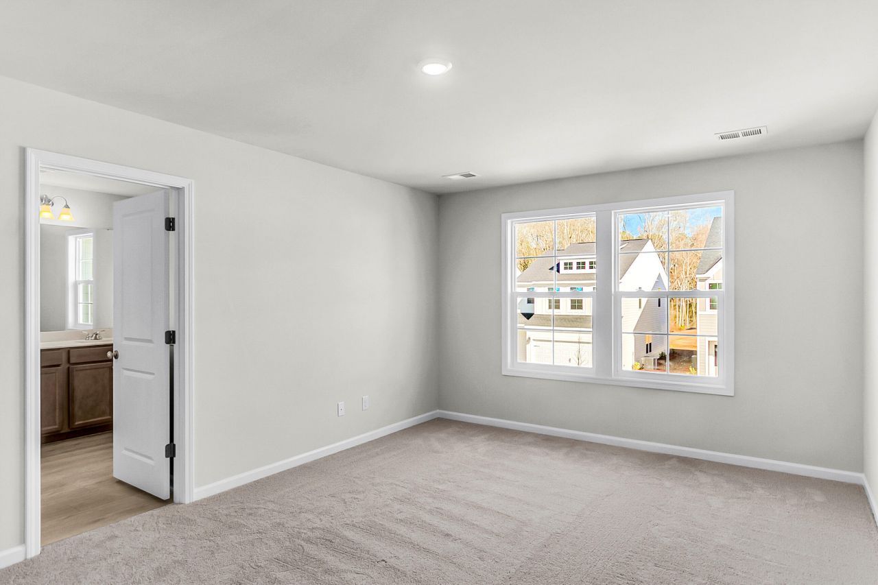 215 Central Creek Drive Photo 16